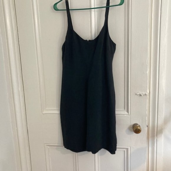 Dana Buchman Dresses & Skirts - Dana Buchman Little Black Linen dress with scoop neck and thin straps